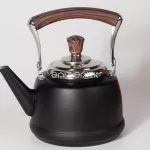 Whistling Kettle 1.5L – Matte Black with Wooden Handle (BD606)