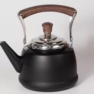 histling kettle 1.5L matte black wooden handle front view