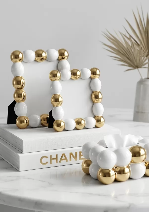 QvhFRajW-1.jpg Elegant 3D Decorative Shelf for Modern Living Room - Bait Baitk Lebanon